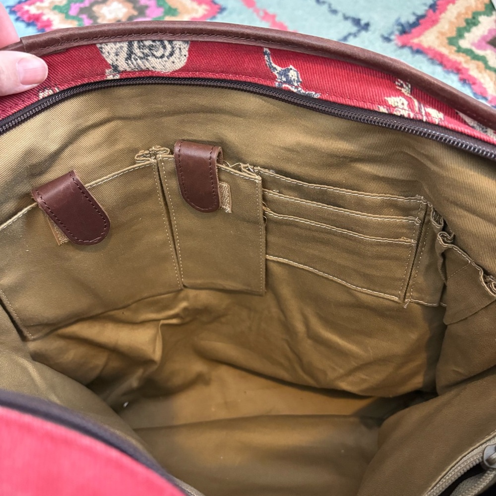 Vintage LL Bean red cotton canvas and leather hunting dog toile print tote bag - Picture 10 of 13